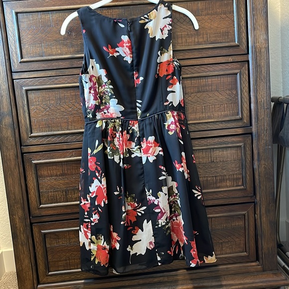 Dress ✨ - Picture 5 of 8